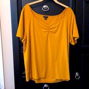 Anne Taylor factory yellow/gold top XL never worn